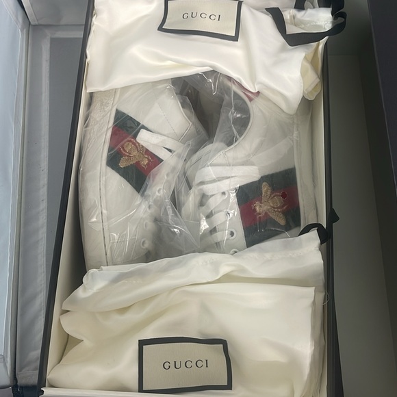 Excellent Gucci Ace sneaker with bee in white leather sneaker Size Men’s 8 - Picture 14 of 15